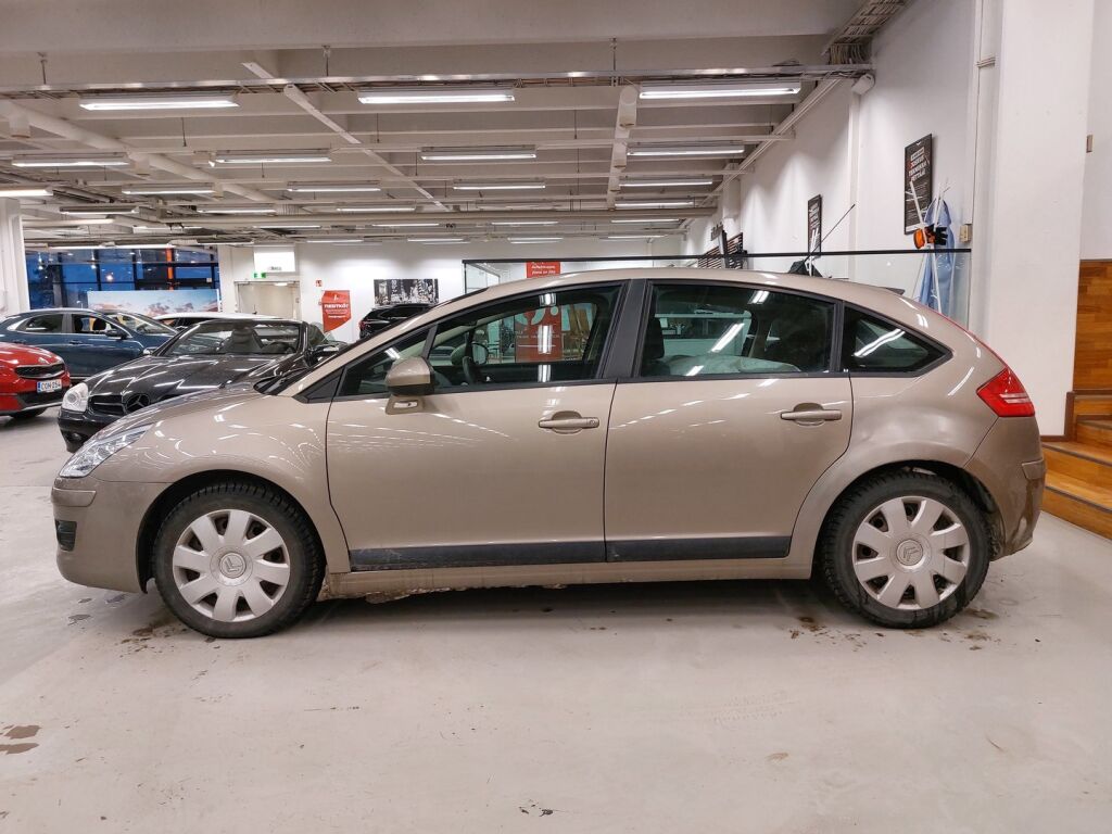 Citroen C4 2010 Ruskea (beige)