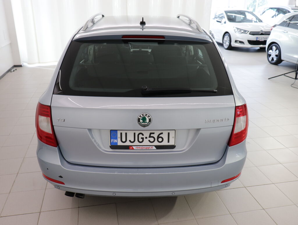 Skoda Superb 2010 Sininen