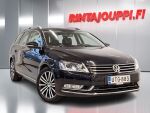 Volkswagen Passat 2012 Musta