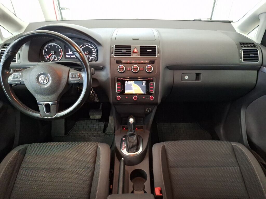 Volkswagen Touran 2013 Hopea