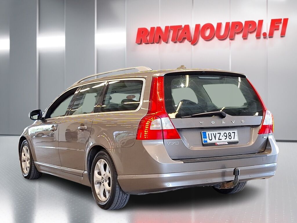 Volvo V70 2010 Harmaa