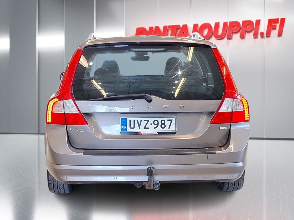 Volvo V70 2010 Harmaa