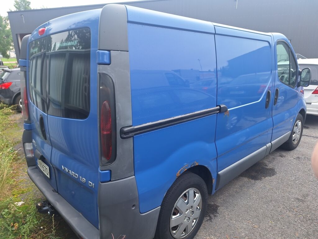 Opel Vivaro 2003 Sininen