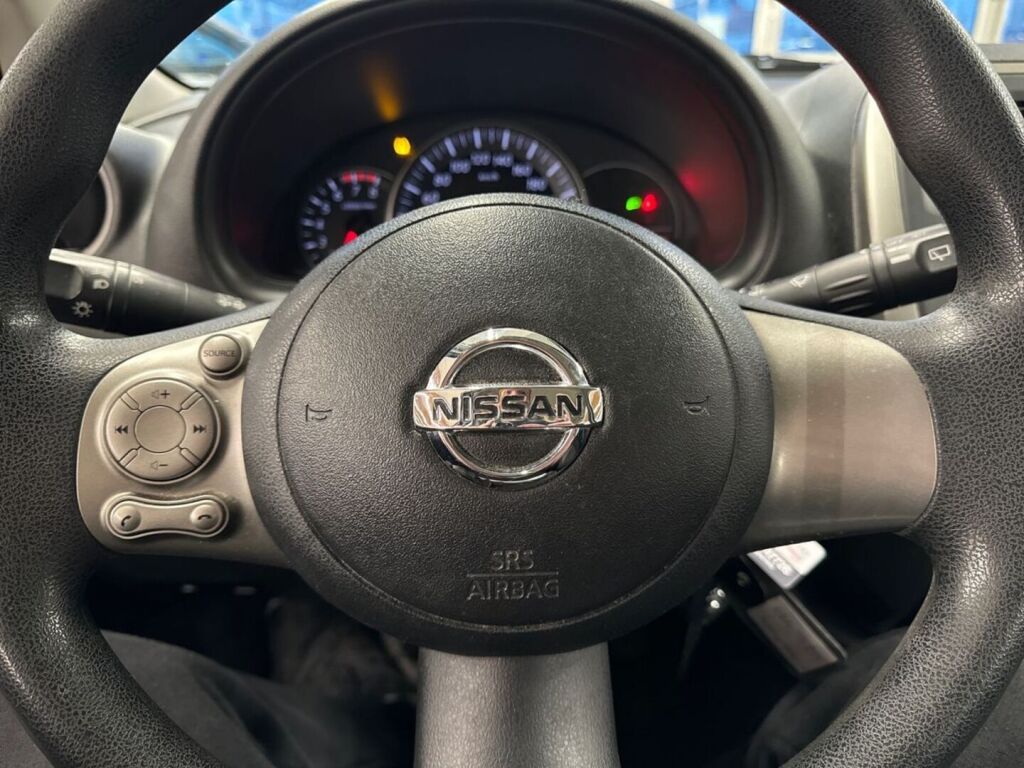 Nissan Micra 2016 Sininen