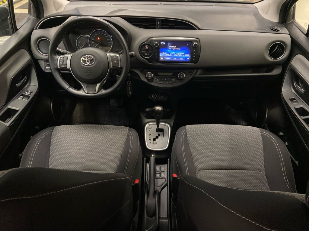 Toyota Yaris 2015 Ruskea (beige)