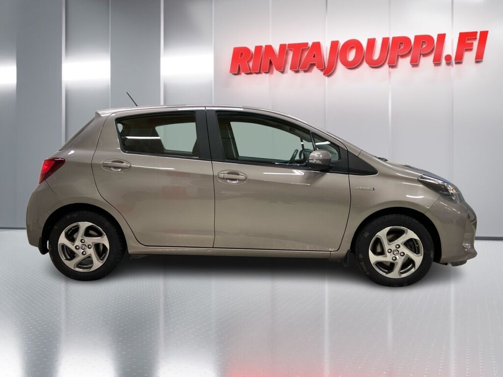 Toyota Yaris 2015 Ruskea (beige)