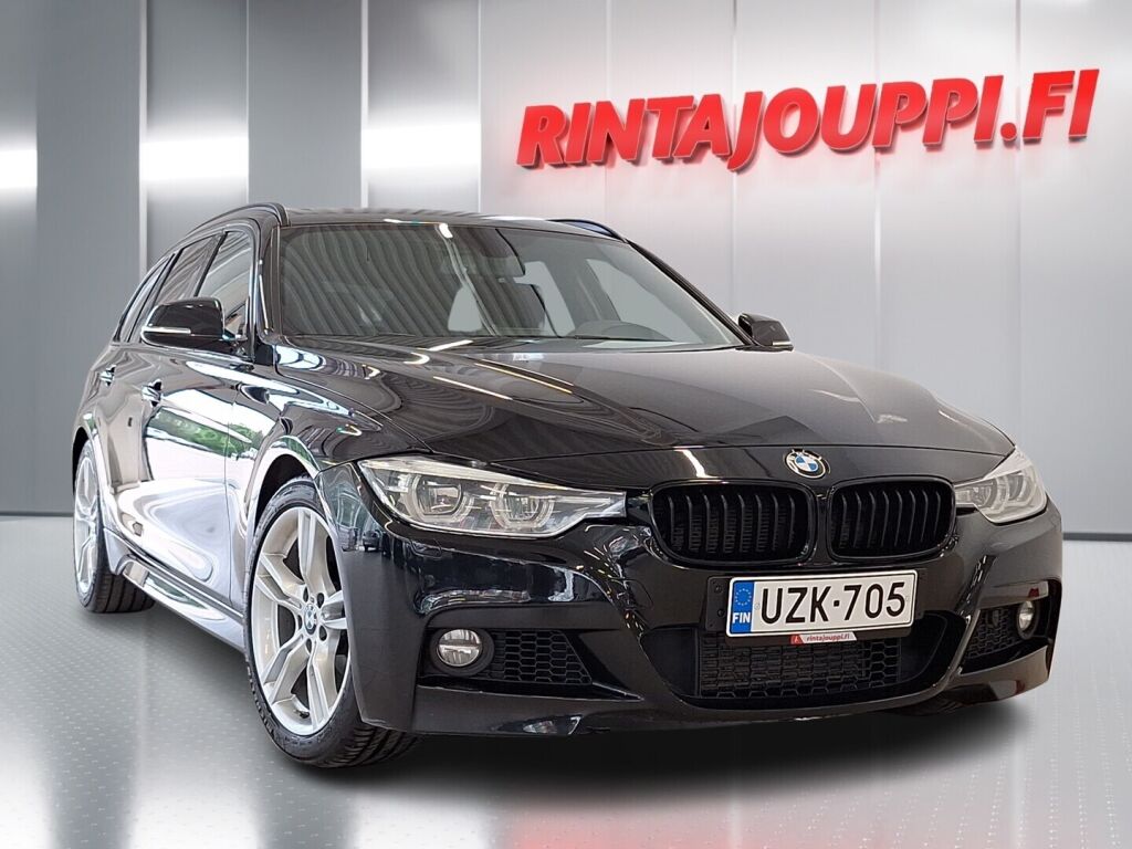 BMW 318 2016 Musta