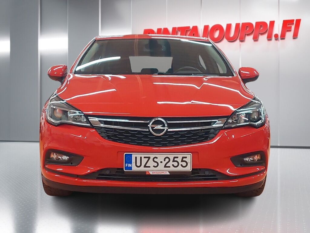 Opel Astra 2017 Punainen