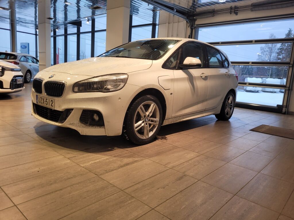 BMW 225 2019 Valkoinen