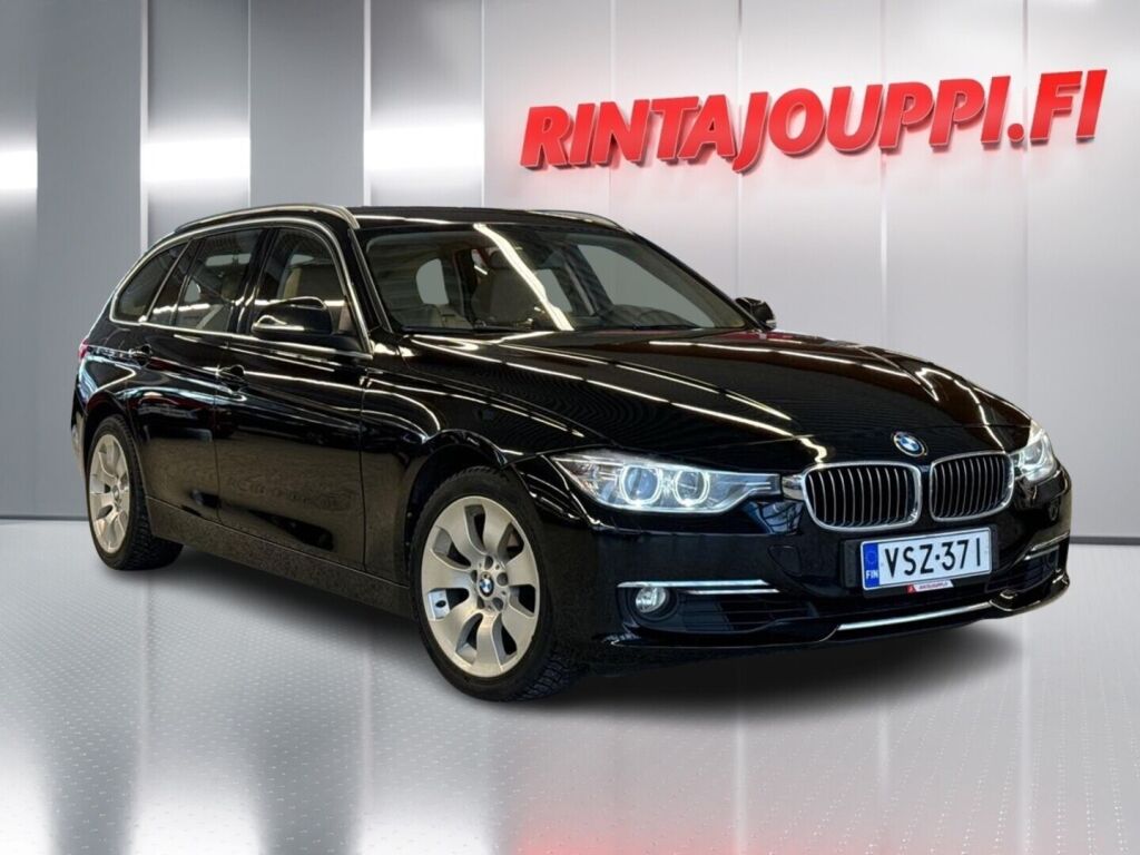 BMW 320 2012 Musta