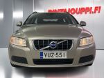 Volvo V70 2012 Ruskea (beige)