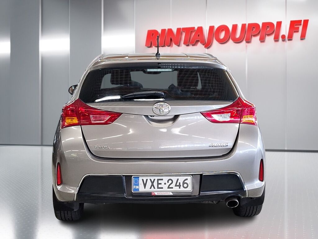 Toyota Auris 2014 Ruskea (beige)