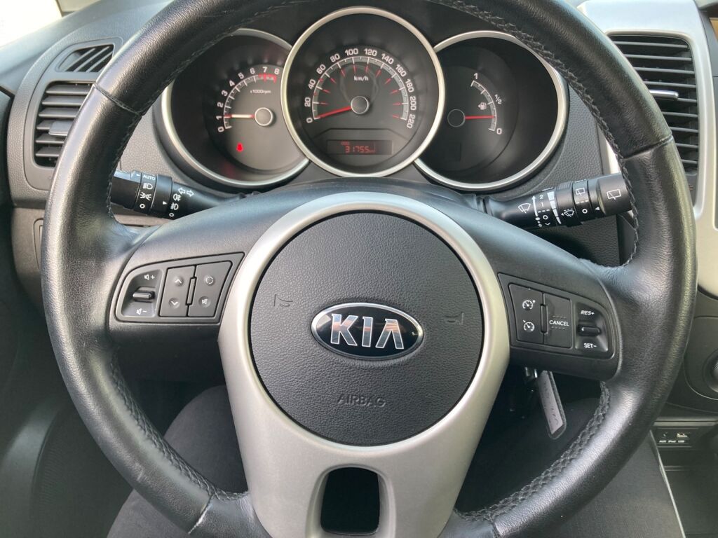 Kia Venga 2015 Ruskea (beige)