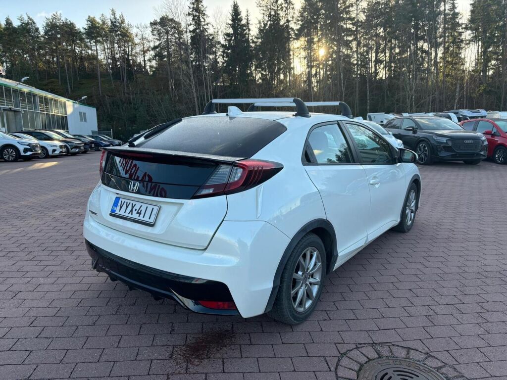 Honda Civic 2016 Valkoinen