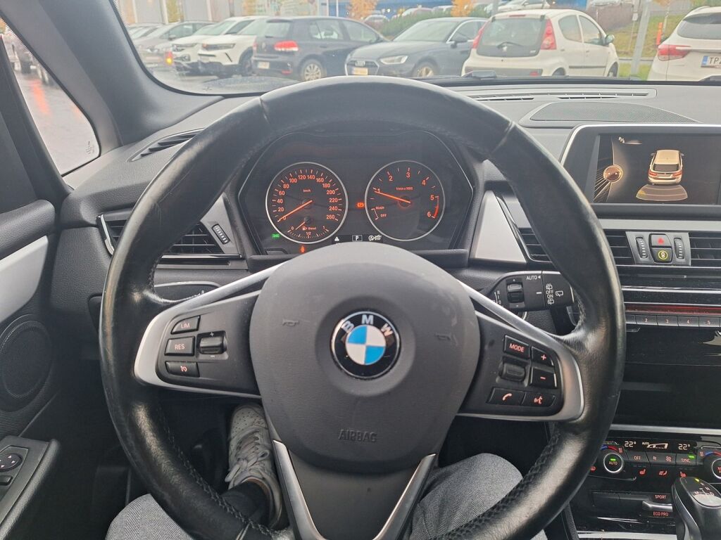 BMW 218 2015 Valkoinen