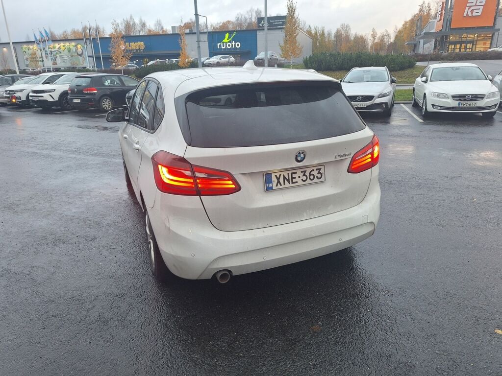 BMW 218 2015 Valkoinen