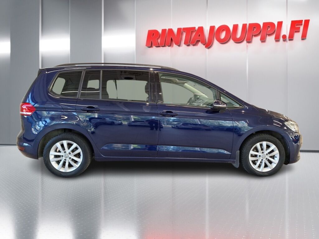 Volkswagen Touran 2015 Punainen