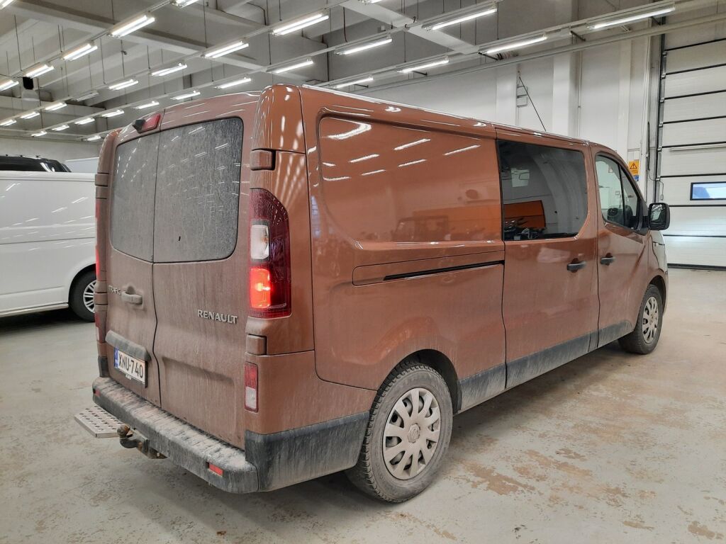 Renault Trafic 2016 Ruskea (beige)