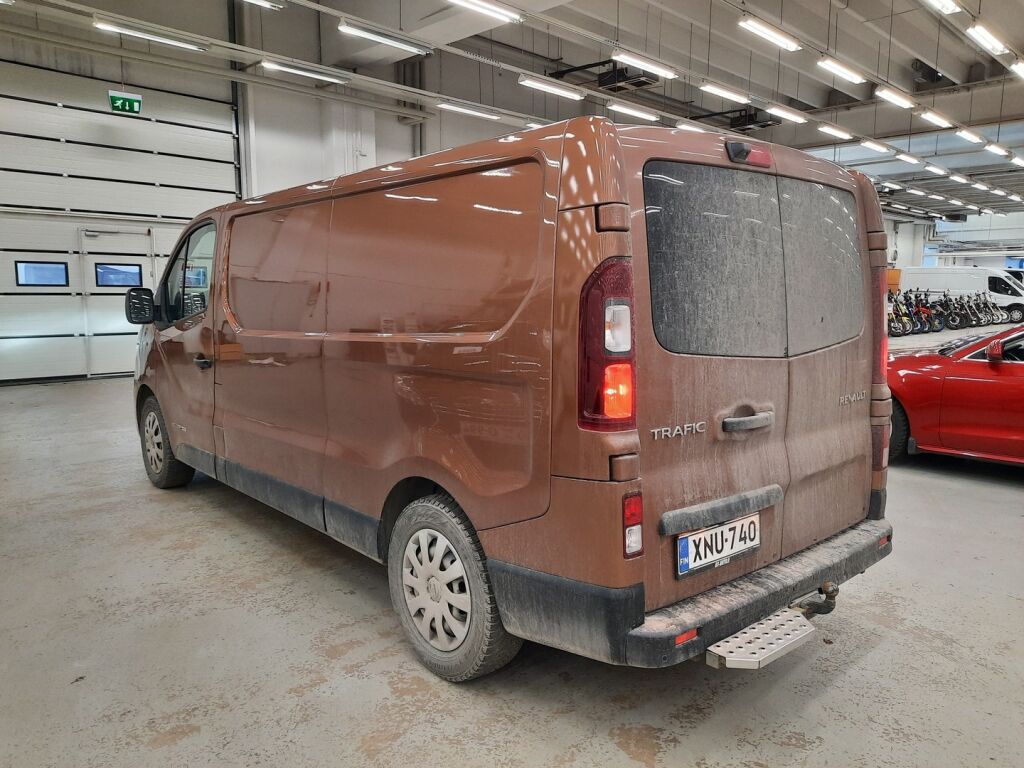 Renault Trafic 2016 Ruskea (beige)