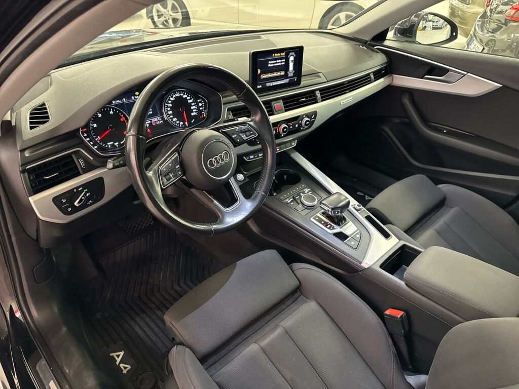 Audi A4 2016 Musta