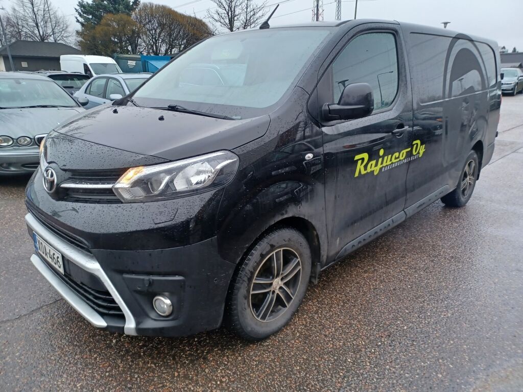 Toyota Proace 2017 Musta