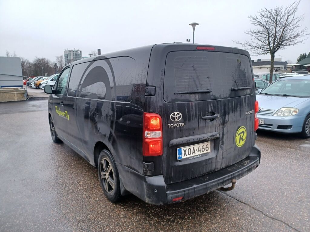 Toyota Proace 2017 Musta