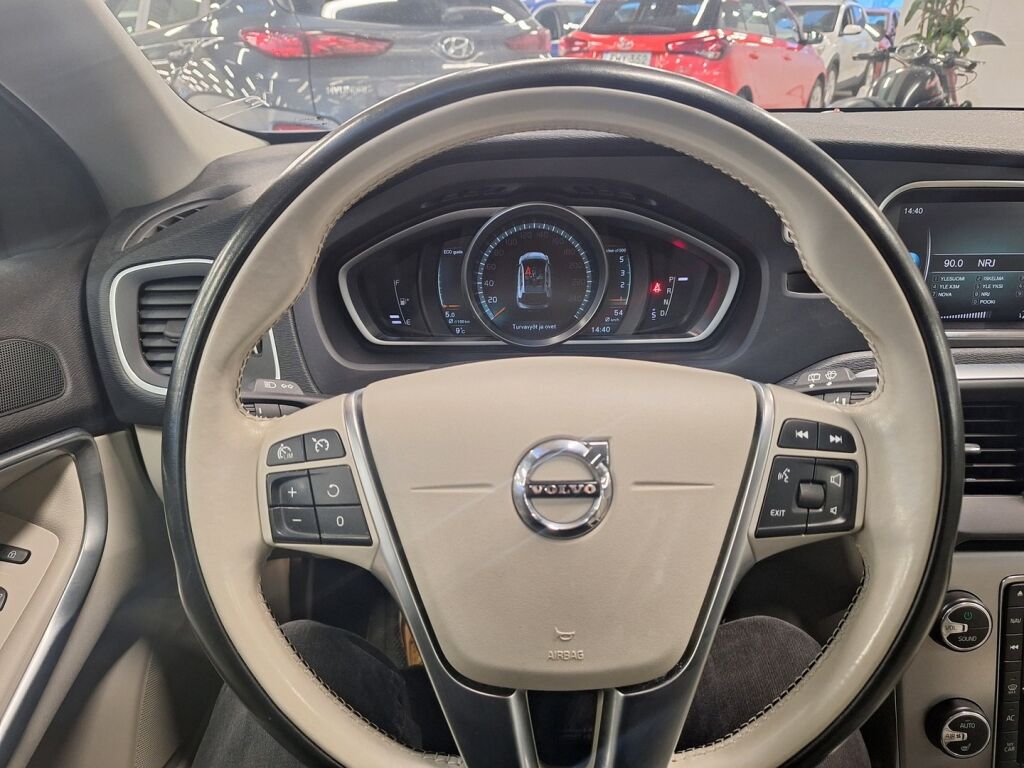 Volvo V40 Cross Country 2018 Sininen