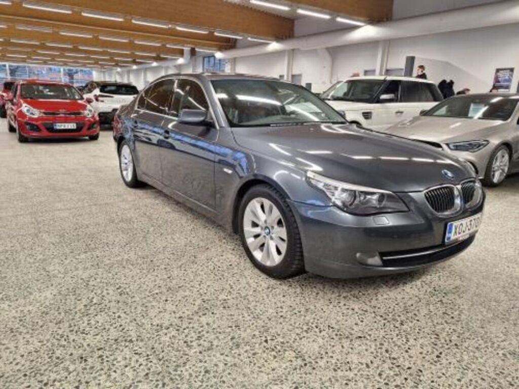 BMW 525 2008 Harmaa