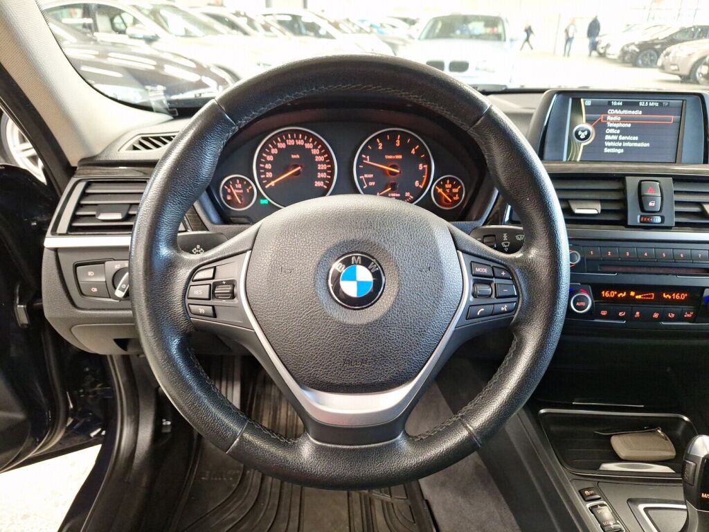 BMW 320 2014 Sininen