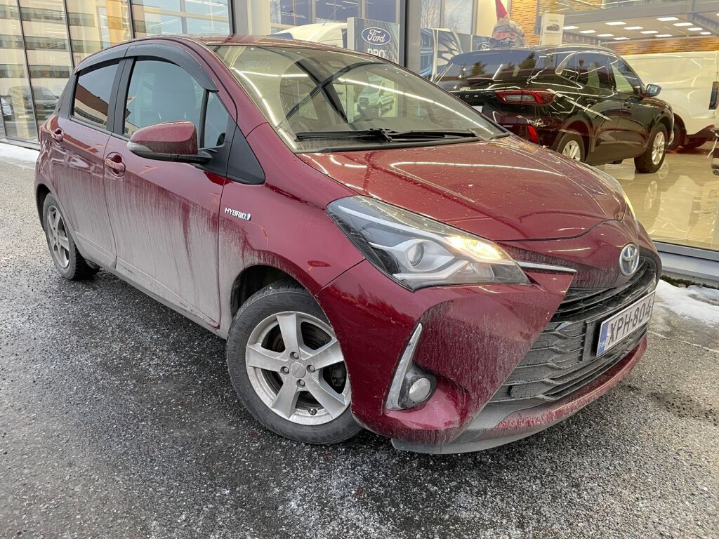 Toyota Yaris 2020 Punainen