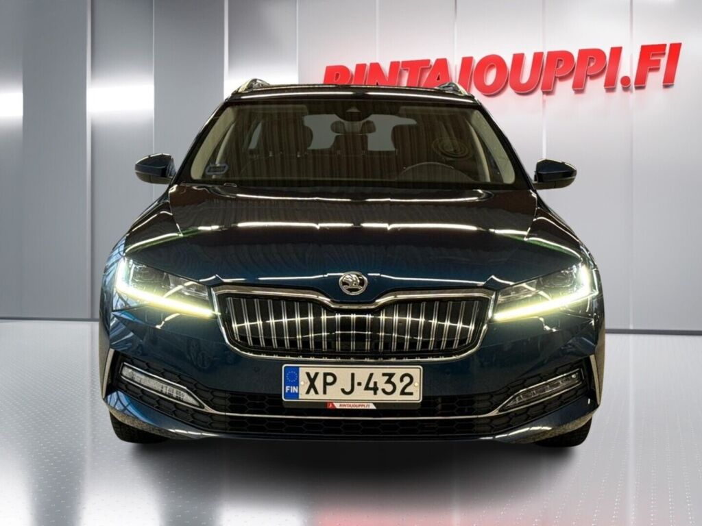 Skoda Superb 2020 Sininen