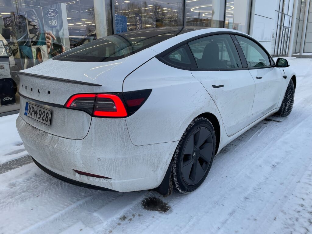 Tesla Model 3 2021 Valkoinen