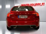 Volvo S60 2011 Punainen