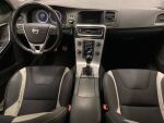 Volvo S60 2011 Punainen