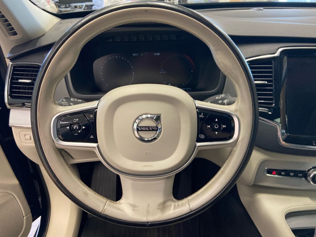 Volvo XC90 2016 Musta