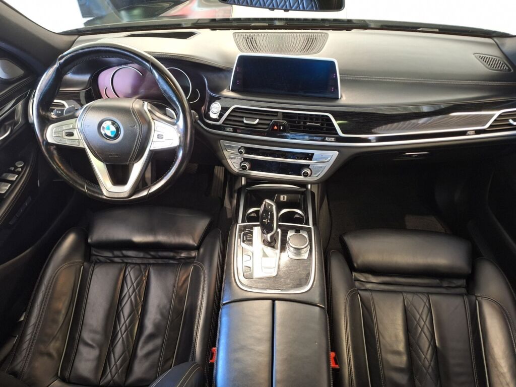 BMW 740 2017 Musta