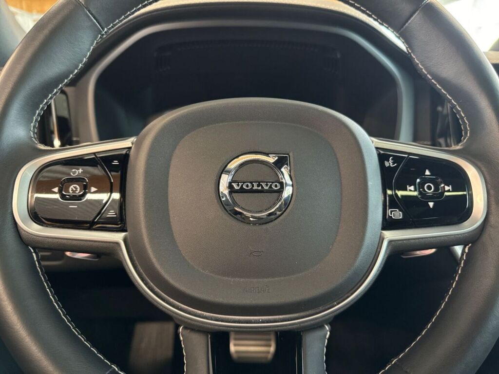 Volvo XC60 2019 Valkoinen