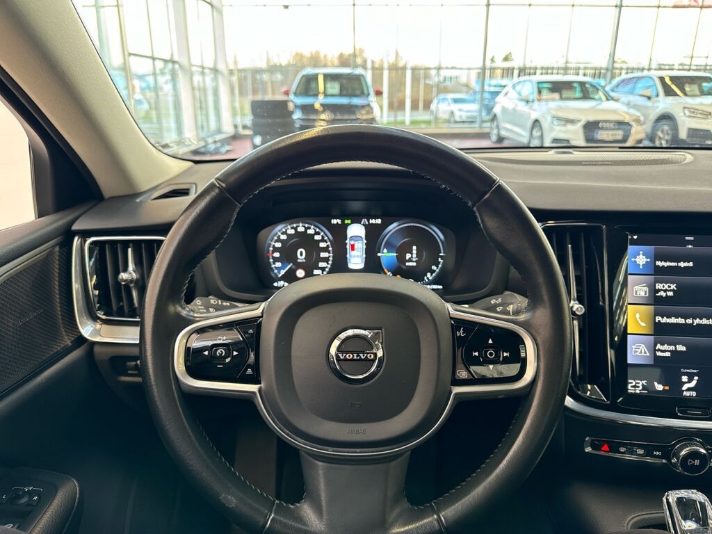 Volvo S60 2020 Metalli harmaa