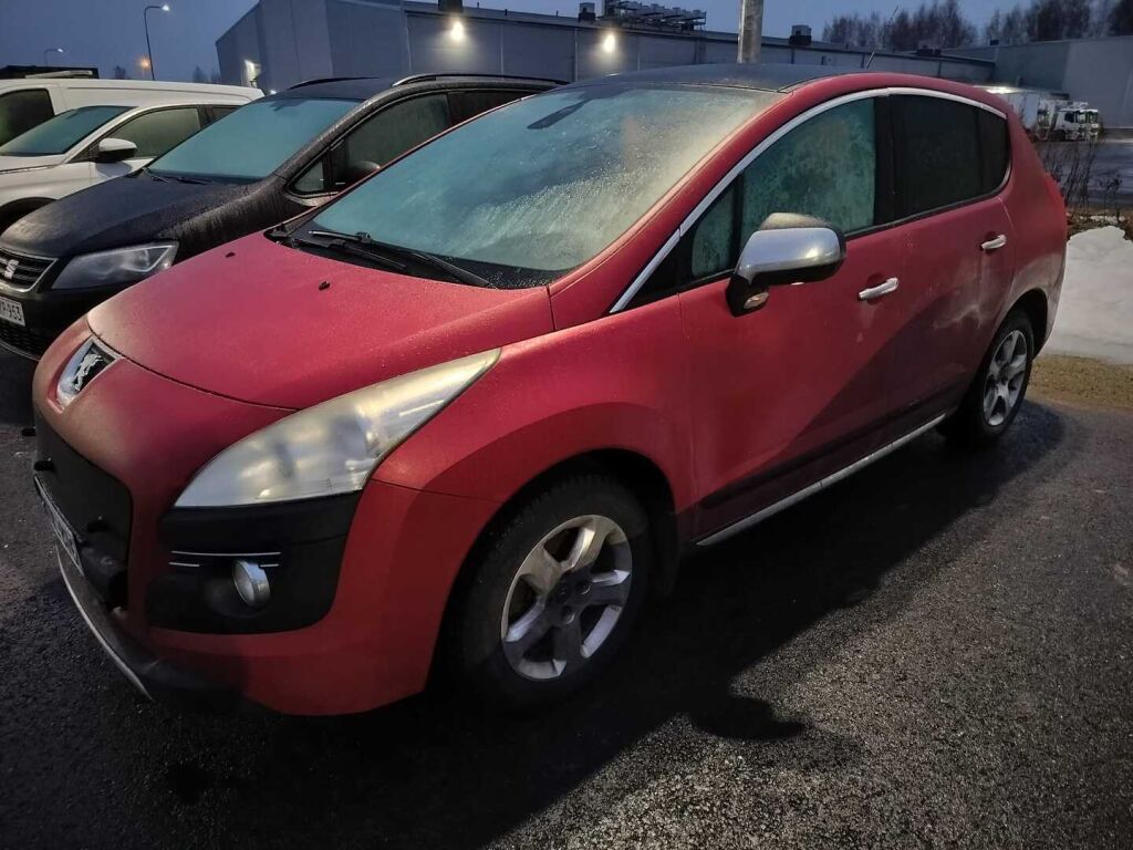 Peugeot 3008 2010 Punainen