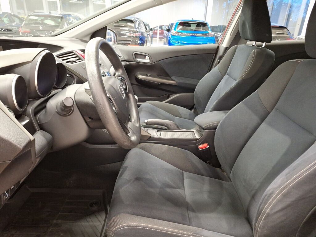 Honda Civic 2014 Punainen