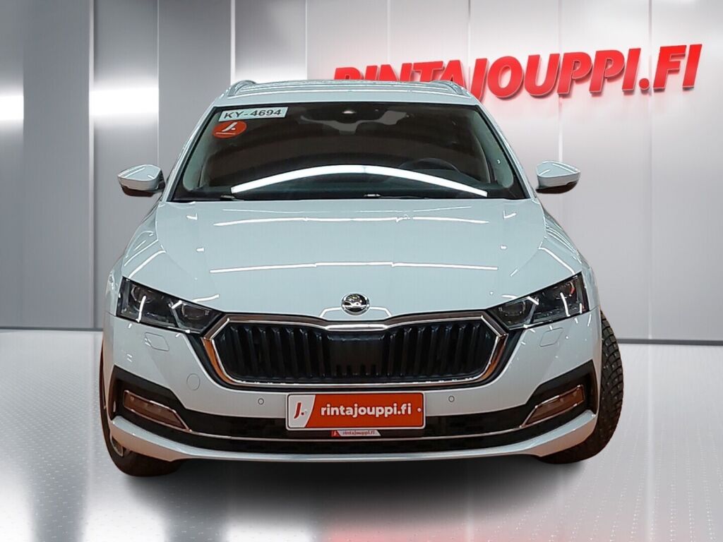 Skoda Octavia 2021 Valkoinen