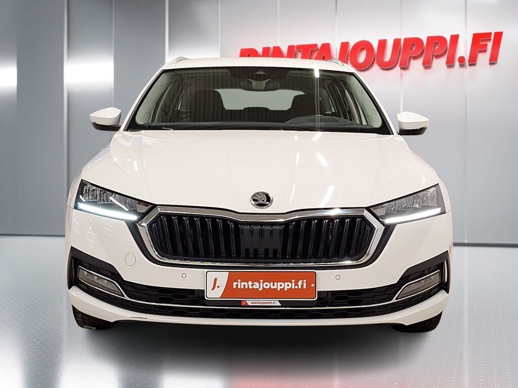 Skoda Octavia 2021 Valkoinen