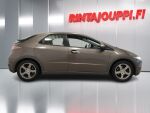 Honda Civic 2010 Ruskea (beige)