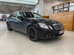 Mercedes-Benz E 2009 Musta