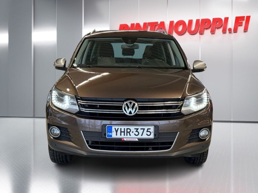 Volkswagen Tiguan 2011 Ruskea (beige)