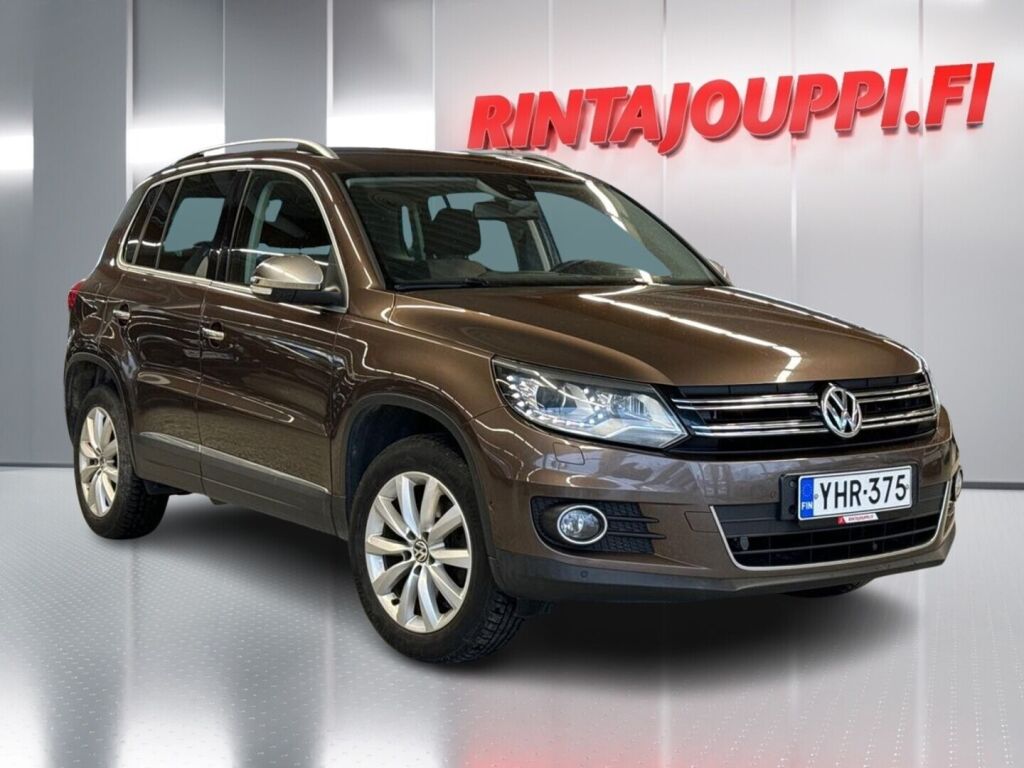 Volkswagen Tiguan 2011 Ruskea (beige)