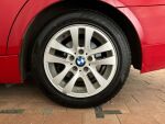 BMW 318 2011 Punainen