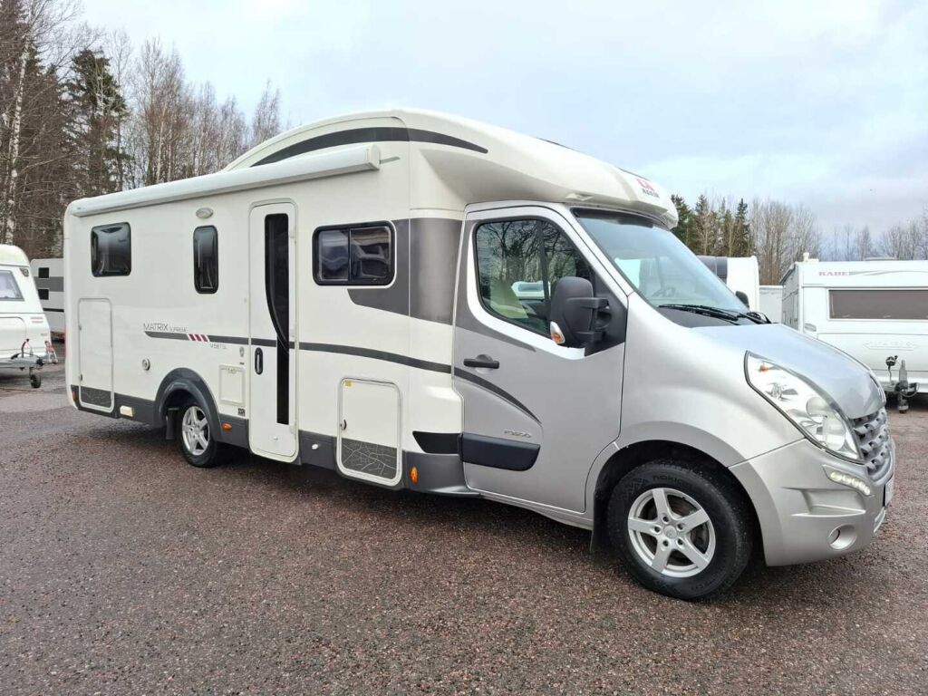 Adria Matrix Supreme 687 SL 2012 Valkoinen