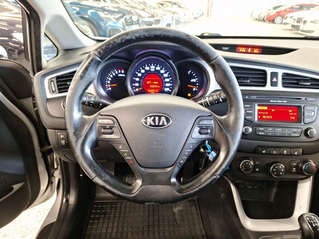 Kia Ceed 2012 Hopea