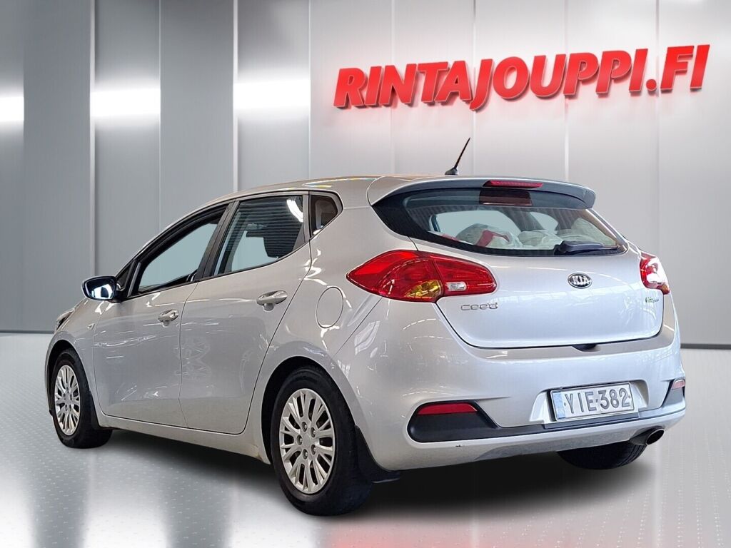 Kia Ceed 2012 Hopea